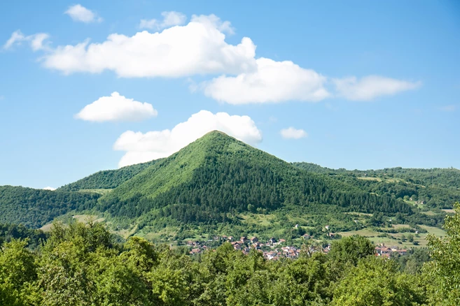 Bosnian pyramids