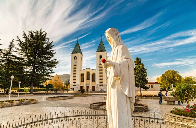 Visita de Medugorje en el tour por los Balcanes