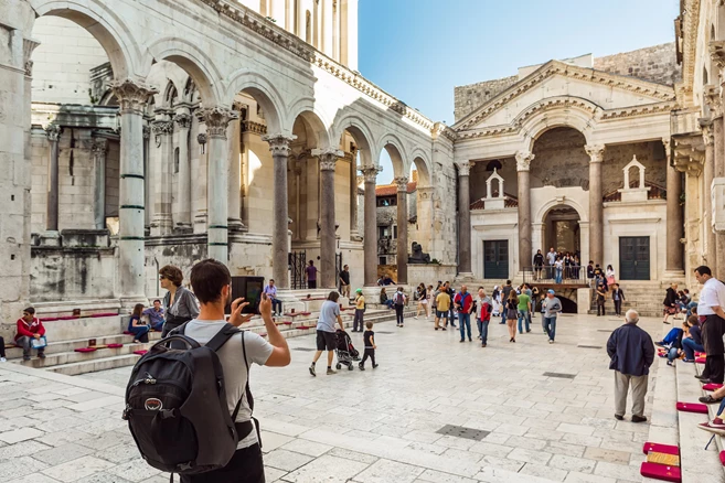 split roman ruins